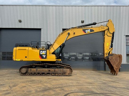 Caterpillar 352F 352F 2018 2 Crawler Excavators image 6