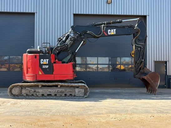 Caterpillar 325FLCR 325FLCR 2018 2 Crawler Excavators image 6