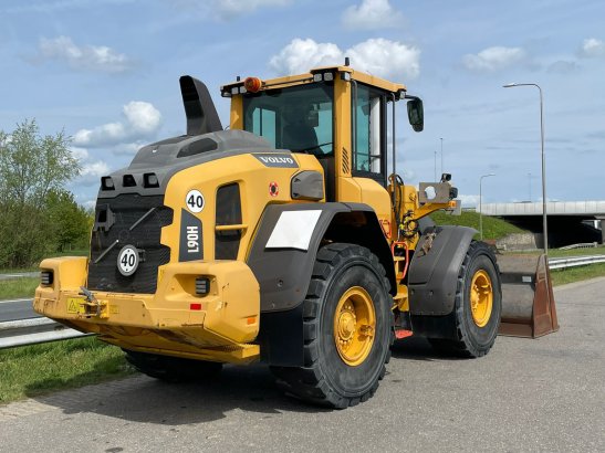 Volvo L90H L90H 2016 2 Wheel Loaders image 18
