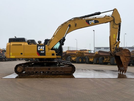 Caterpillar 352F 352F 2019 2 Crawler Excavators image 36