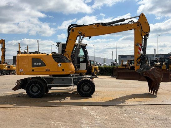 Liebherr A920 A920 2019 2 Wheeled Excavators image 64