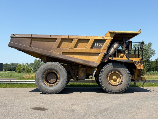 Caterpillar 775E 775E 2004 2 Dump Truck image 6