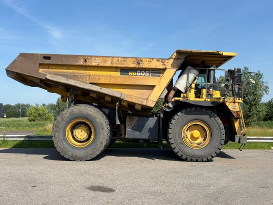 Komatsu HD605 HD605 2005 2 Dump Truck image 6