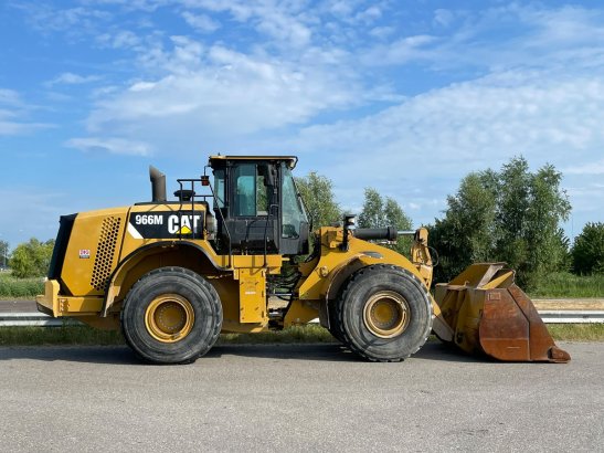 Caterpillar 966M 966M 2014 2 Wheel Loaders image 6