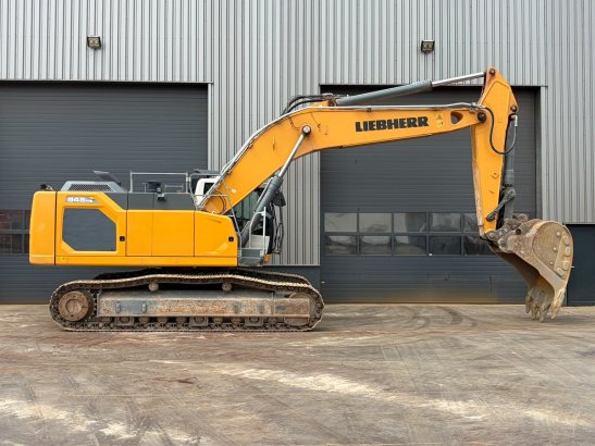 Liebherr R945 S-HD R945 S-HD 2021 2 Crawler Excavators image 21