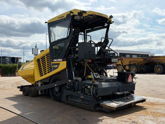 Bomag BF600P-2 incl. 2 x 75 cm extensions BF600P-2 incl. 2 x 75 cm extensions 2015 2 Asphalt pavers image 21