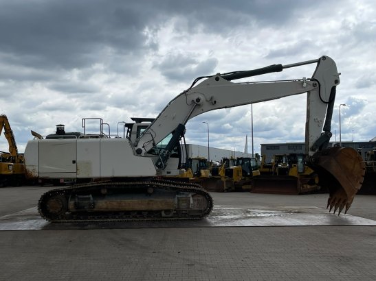 Liebherr R950 SHD (R944 / R945 / R946) R950 SHD (R944 / R945 / R946) 2015 2 Crawler Excavators image 21
