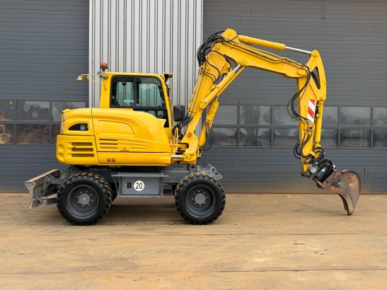 Takeuchi TB295W-1 TB295W-1 2018 2 Wheeled Excavators image 6