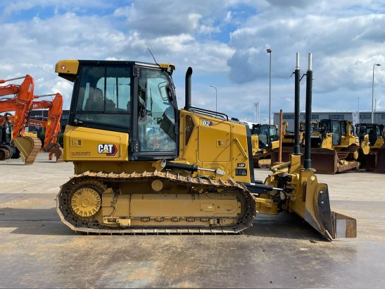 Caterpillar D2 LGP 12A | LEICA GPS D2 LGP 12A | LEICA GPS 2021 2 Dozers image 6