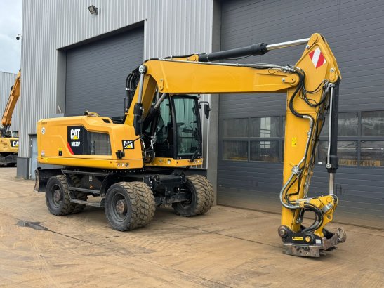 Caterpillar M320F M320F 2017 2 Wheeled Excavators image 7