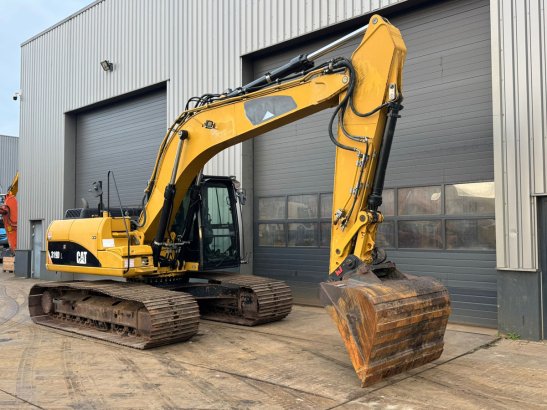 Caterpillar 319DL 319DL 2011 2 Crawler Excavators image 7