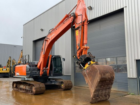 Hitachi ZX250LC-6 ZX250LC-6 2018 2 Crawler Excavators image 22
