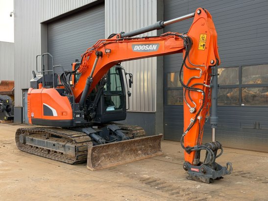 Doosan DX140LCR-5 Doosan DX140LCR-5 2017 2 Crawler Excavators image 7
