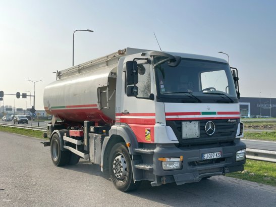 MercedesBenz Axor 1829 13.500L Fuel Truck MercedesBenz Axor 1829 13.500L Fuel Truck 2007 2 image 22