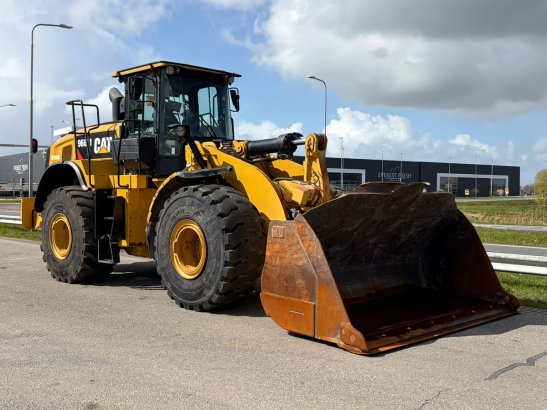 Caterpillar 966M 966M 2017 2 Wheel Loaders image 7