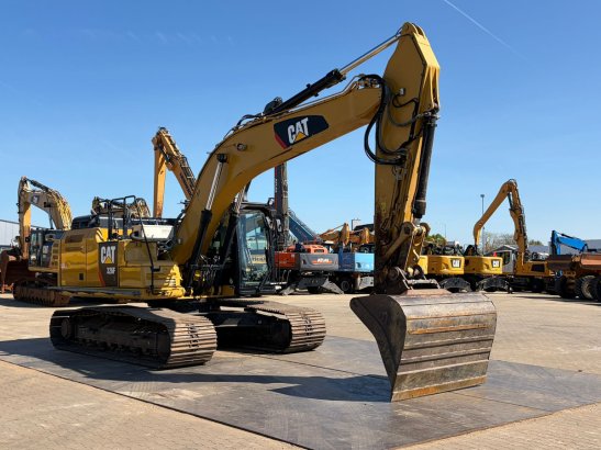 Caterpillar 326FL 326FL 2019 2 Crawler Excavators image 7