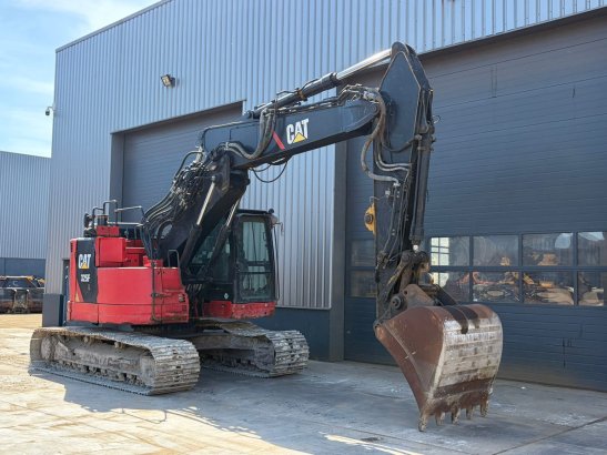 Caterpillar 325FLCR 325FLCR 2018 2 Crawler Excavators image 7