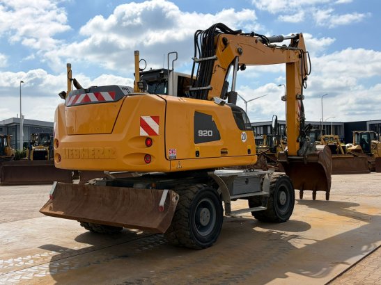 Liebherr A920 A920 2019 2 Wheeled Excavators image 65