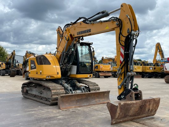 Liebherr R914 Compact Litronic R914 Compact Litronic 2017 2 Crawler Excavators image 37