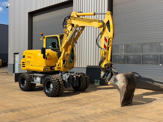 Takeuchi TB295W-1 TB295W-1 2017 2 Wheeled Excavators image 7