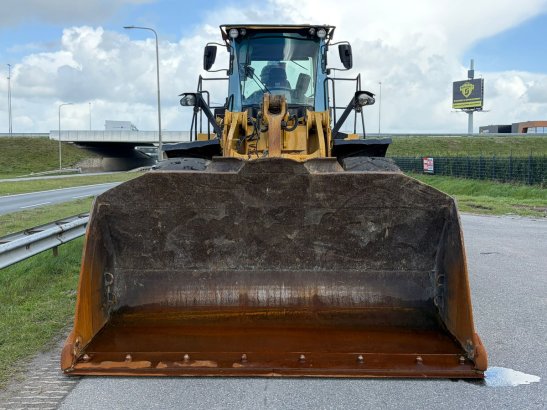 Caterpillar 966M 966M 2017 2 Wheel Loaders image 8