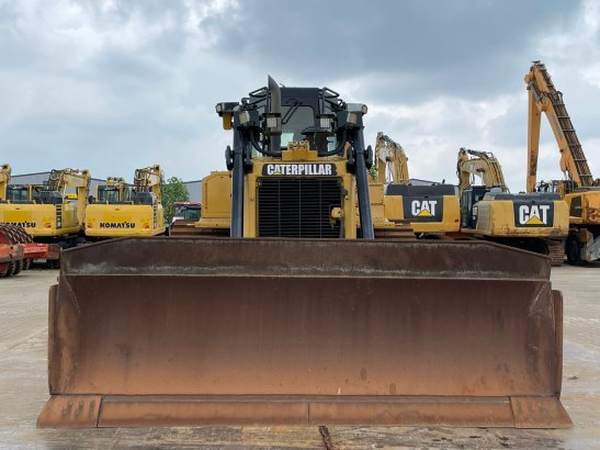 Caterpillar D6T LGP D6T LGP 2011 2 Dozers image 23