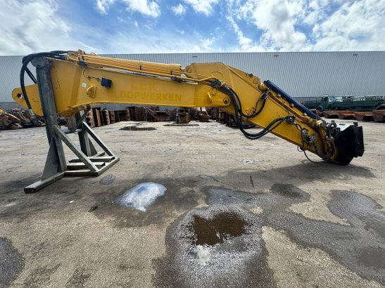 Komatsu PC490HRD-11 PC490HRD-11 2 Crawler Excavators image 8