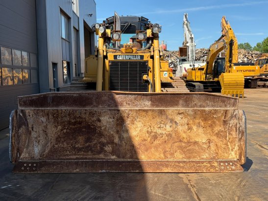 Caterpillar D6T LGP D6T LGP 2011 2 Dozers image 8