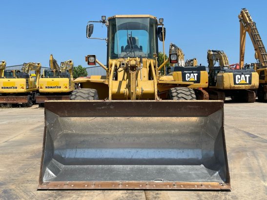 Caterpillar 938F 938F 1996 2 Wheel Loaders image 8
