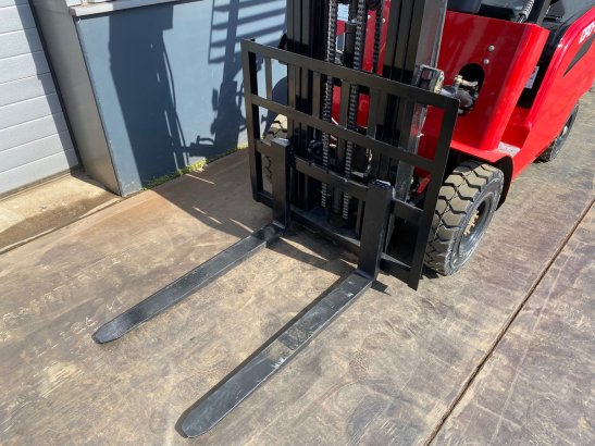 Easy Lift CPD 15 EASY LIFT CPD 15 2022 1 Forklift image 60