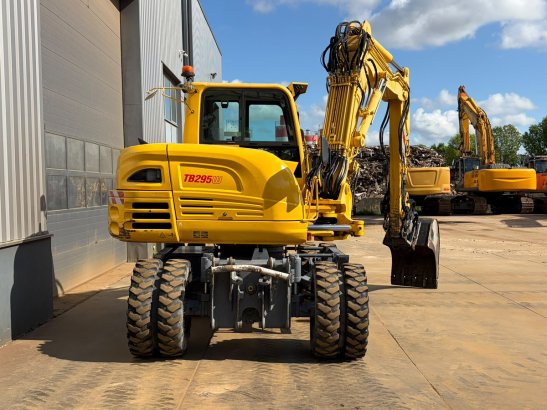 Takeuchi TB295W-1 TB295W-1 2017 2 Wheeled Excavators image 8