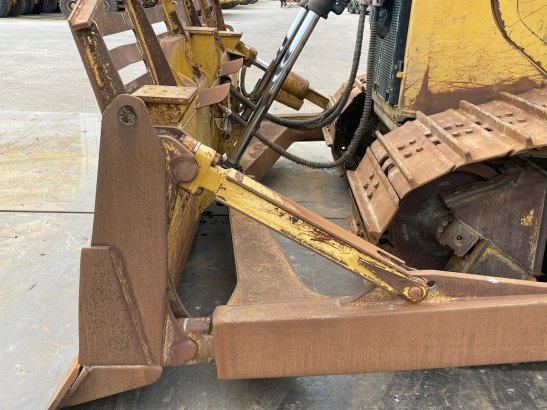 Caterpillar D6T LGP D6T LGP 2017 2 Dozers image 24