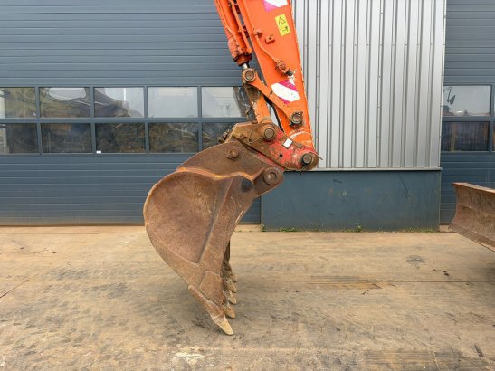 Hitachi ZX170W-3 ZX170W-3 2011 2 Wheeled Excavators image 9