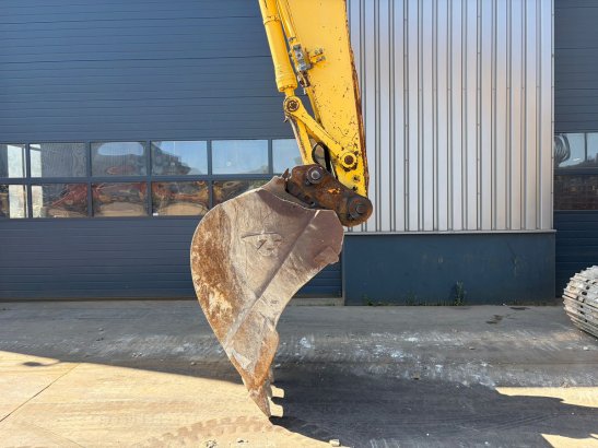 Komatsu PC228USLC-8 PC228USLC-8 2012 2 Crawler Excavators image 9