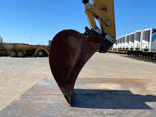 Caterpillar 345C 345C 2008 2 Crawler Excavators image 9