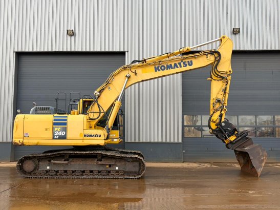 Komatsu PC240LC-10 Engcon and 3 x bucket PC240LC-10 Engcon and 3 x bucket 2014 2 Crawler Excavators image 24