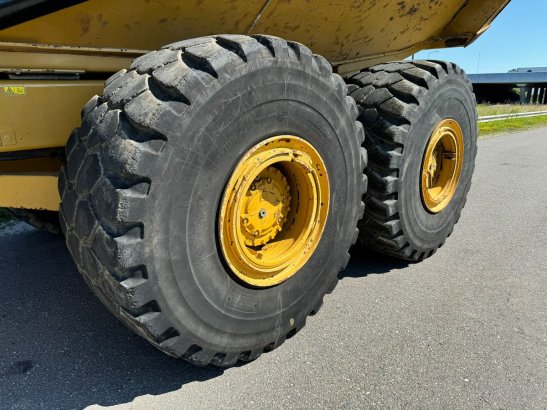 Caterpillar 740B 740B 2011 2 Articulated Dump Trucks image 9