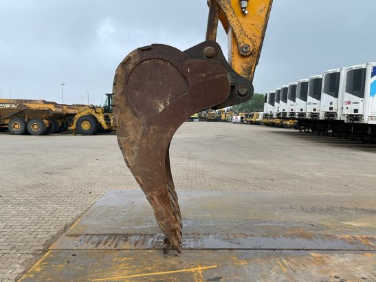 Hyundai R360LC-7 R360LC-7 2005 2 Crawler Excavators image 24