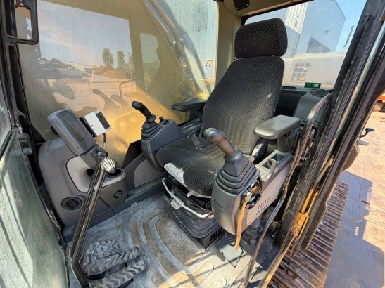 Caterpillar 345CL 345CL 2007 2 Crawler Excavators image 33