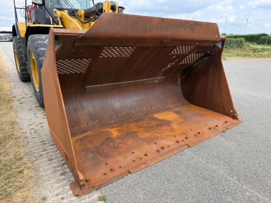 Caterpillar 966M XE 966M XE 2017 2 Wheel Loaders image 24