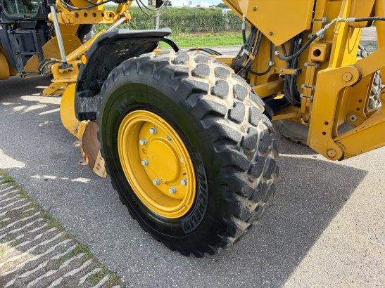 Caterpillar 140 AWD 15A CE / TUV / EPA Trimble prepared 483 2022 2 Motor graders image 9