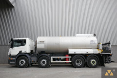 Scania P380 8x2