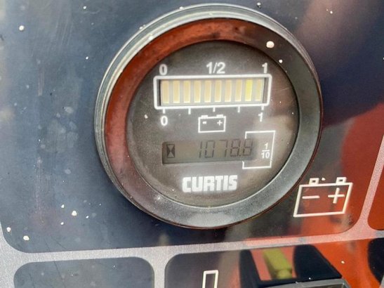 2011 JLG E400 AJPN E400 AJPN 2011 2 image 3