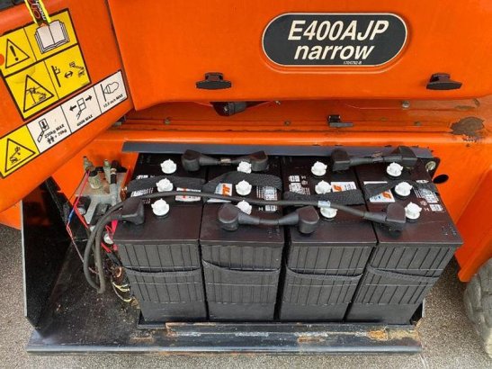 2011 JLG E400 AJPN E400 AJPN 2011 2 image 2