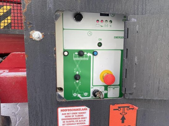 2001 Airo SF1200-D-4WD, 4x4 Schaar hoogwerker, 14 meter AIRO SF1200-D-4WD, 4x4 Schaar hoogwerker, 14 meter 2001 2 image 2