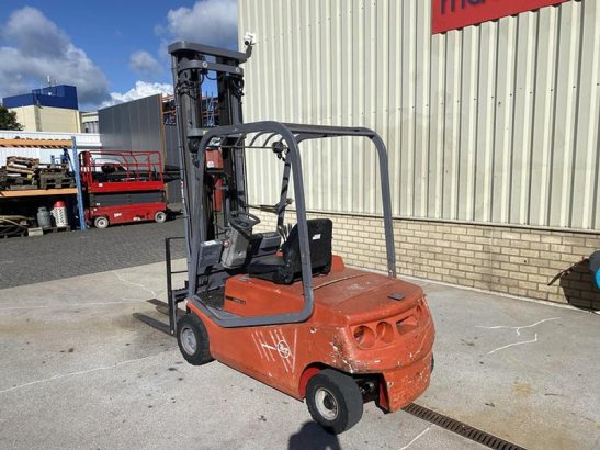 1999 BT CBE 2.0F, Heftruck, Elektro, 620 cm. BT CBE 2.0F, Heftruck, Elektro, 620 cm. 1999 2 Forklift image 22