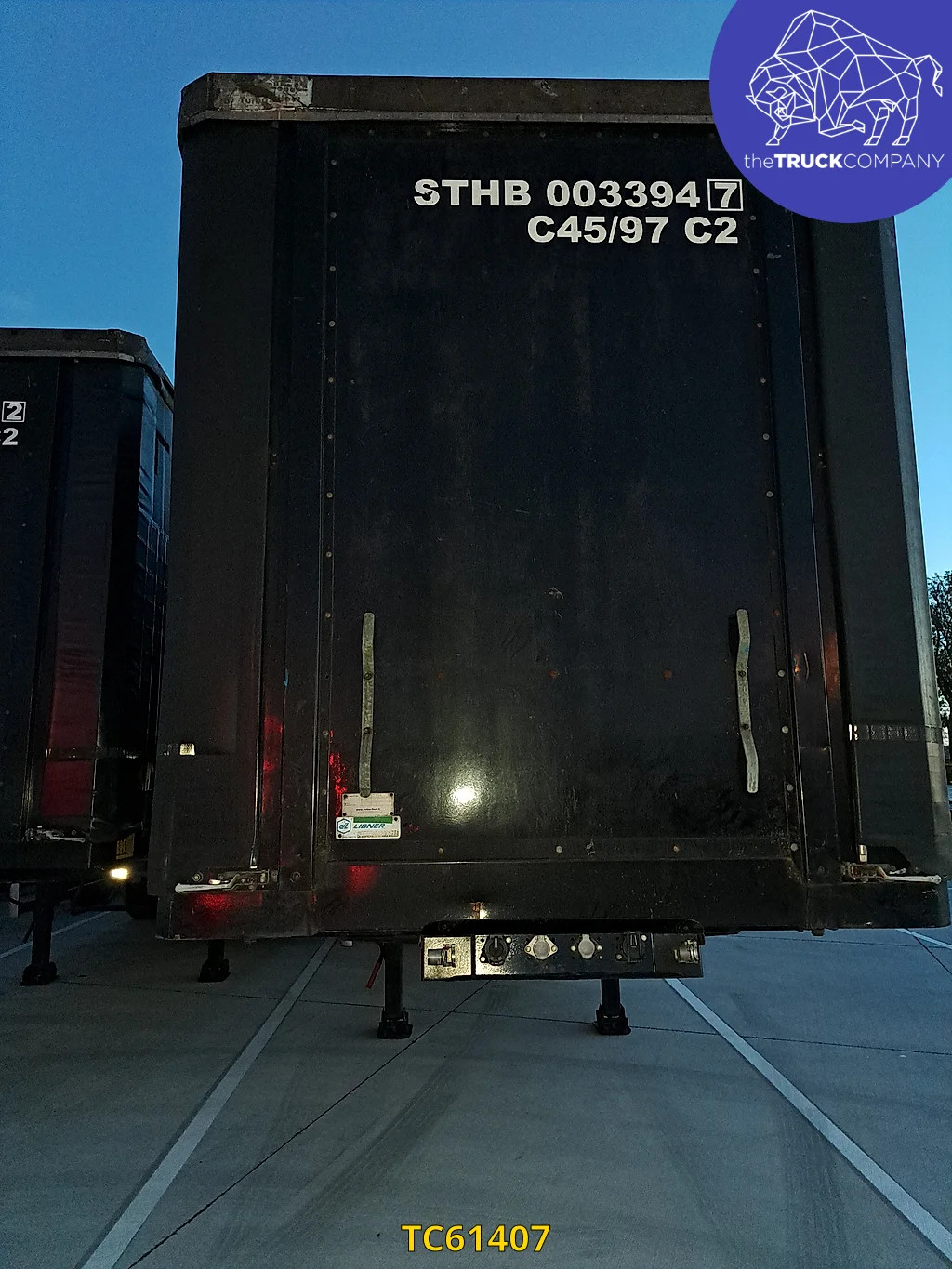 Bizien CAISSE MOBILE Curtainsides image