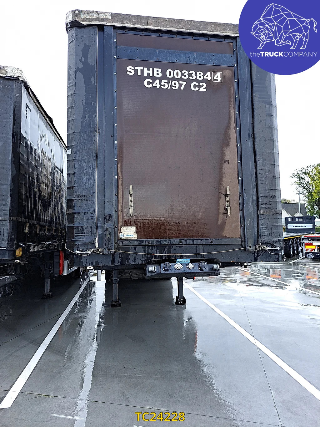 Bizien CAISSE MOBILE Curtainsides image