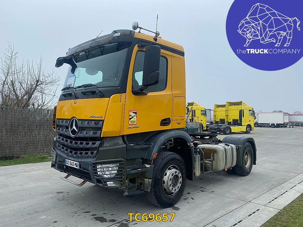 Mercedes-Benz Arocs 2048 image