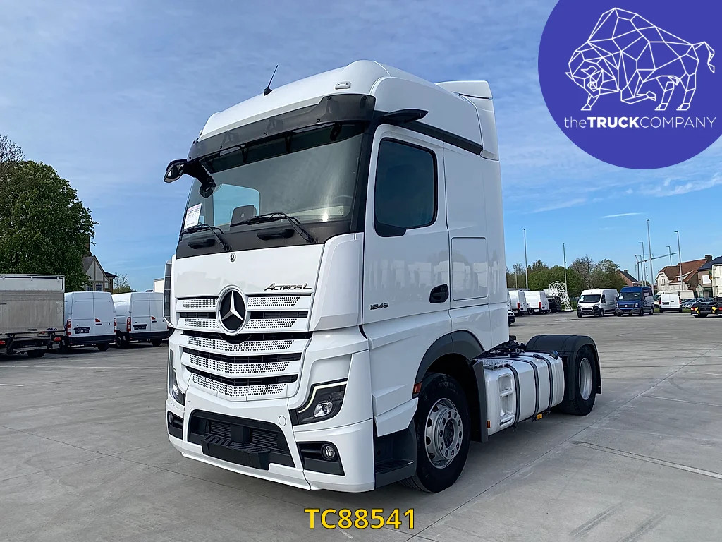Mercedes-Benz Actros 1845 image